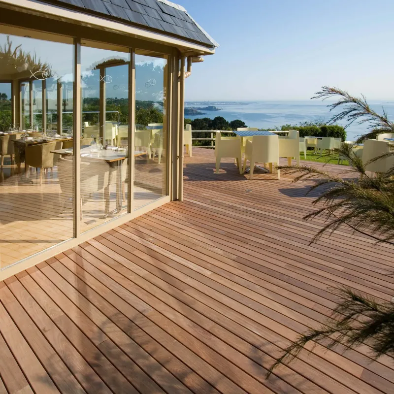 Ipé lames de terrasse Vetedy Softline - Fixations invisibles Ipé lames de terrasse Vetedy Softline - Fixations invisibles