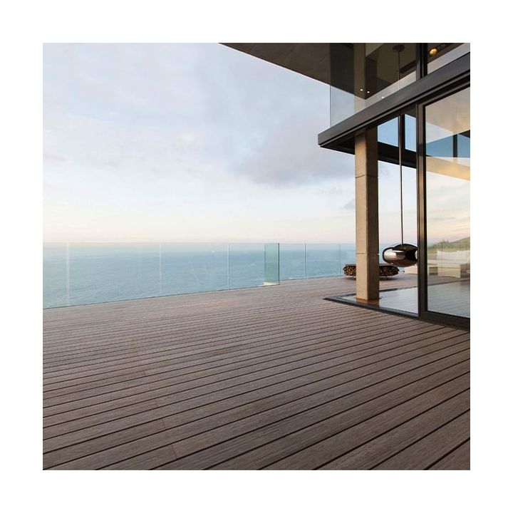Inspiration de terrasse Fiberdeck Manhattan en situation — visuel de la gamme, coloris illustratif