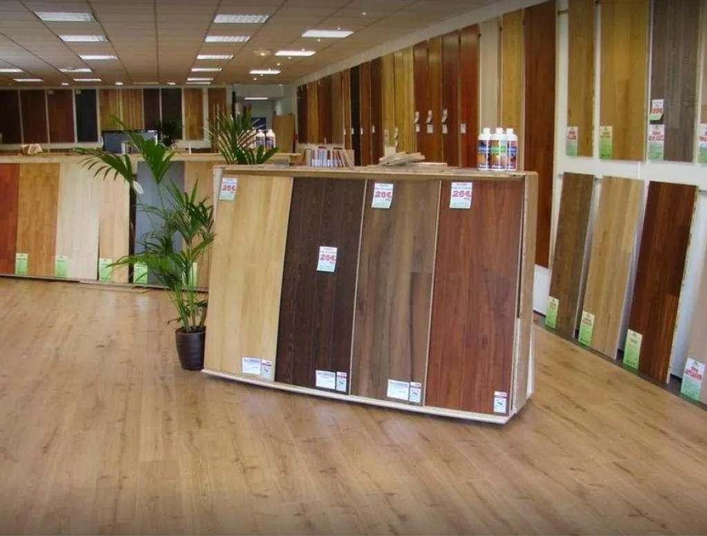Vue du showroom Sols & Nature, photographie existante